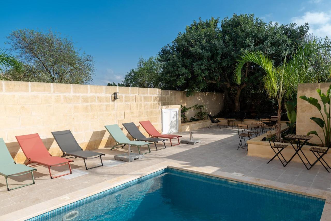 The Carob Tree Bed and Breakfast Victoria Εξωτερικό φωτογραφία