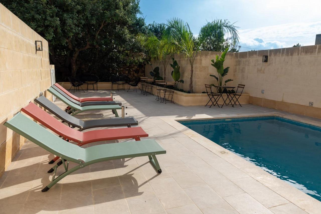 The Carob Tree Bed and Breakfast Victoria Εξωτερικό φωτογραφία